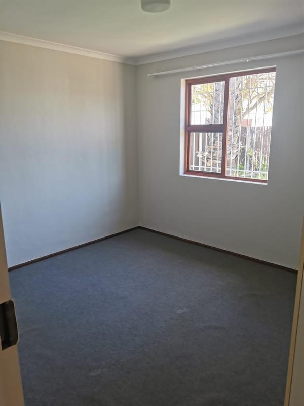 To Let 2 Bedroom Property for Rent in Table View Western Cape